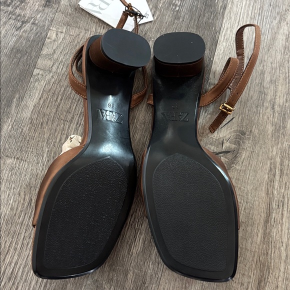 Zara Satin Finished Heel Sandal NWT - Picture 4 of 7